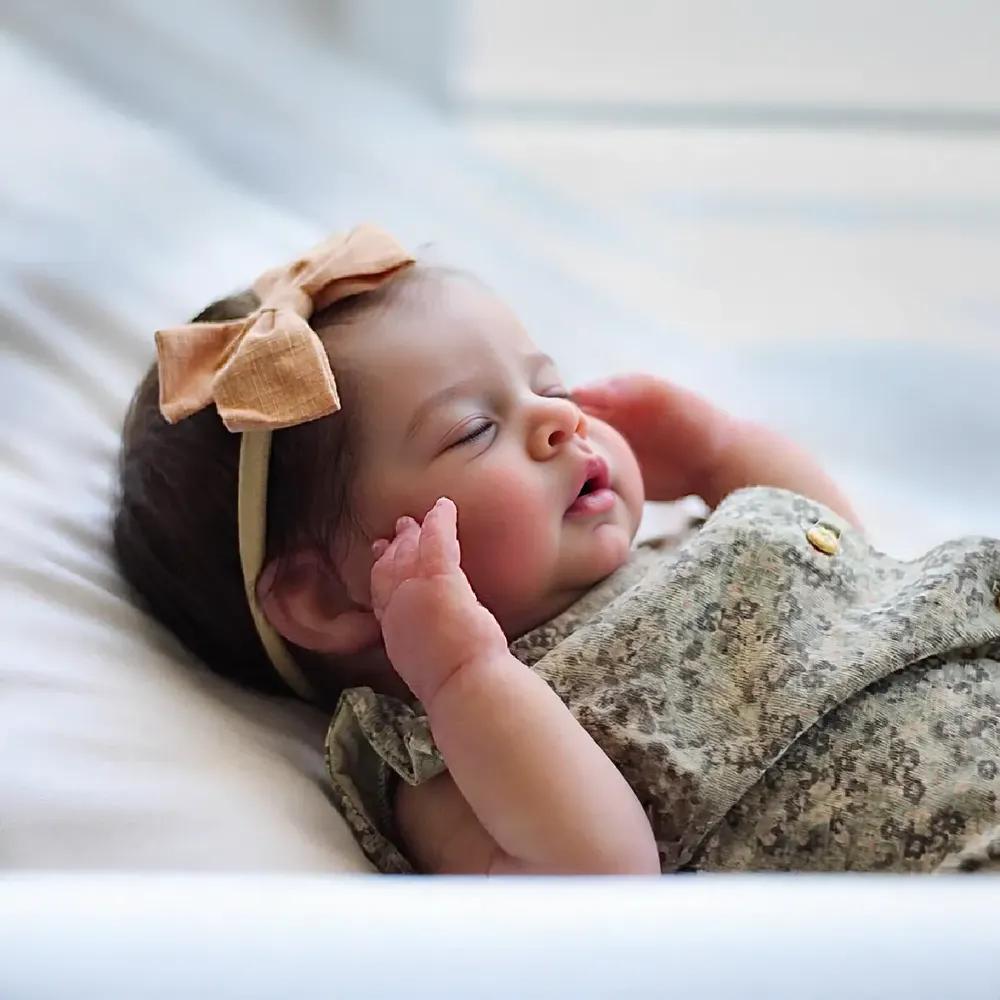 12" & 16" Sleeping Full Body Silicone Newborn Girl or Boy with Brown Hair, photograph 4