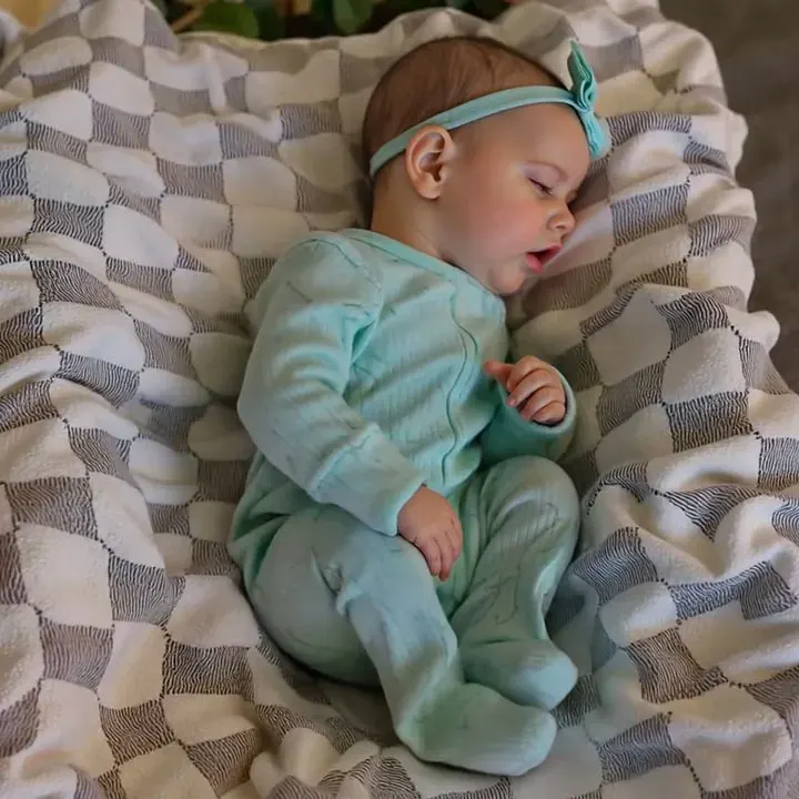 Drink and Wet System 12" & 16" Full Silicone Reborn Baby Doll with Closed Eyes, photograph 6